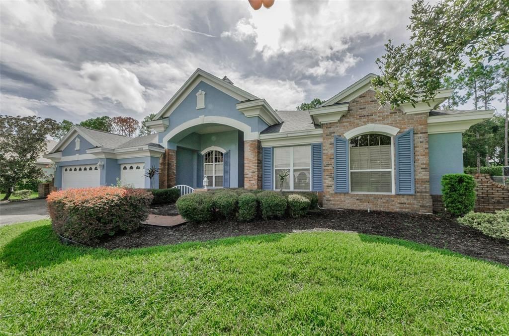 合同活跃: $1,099,999 (5 贝兹, 3 浴室, 4395 平方英尺)