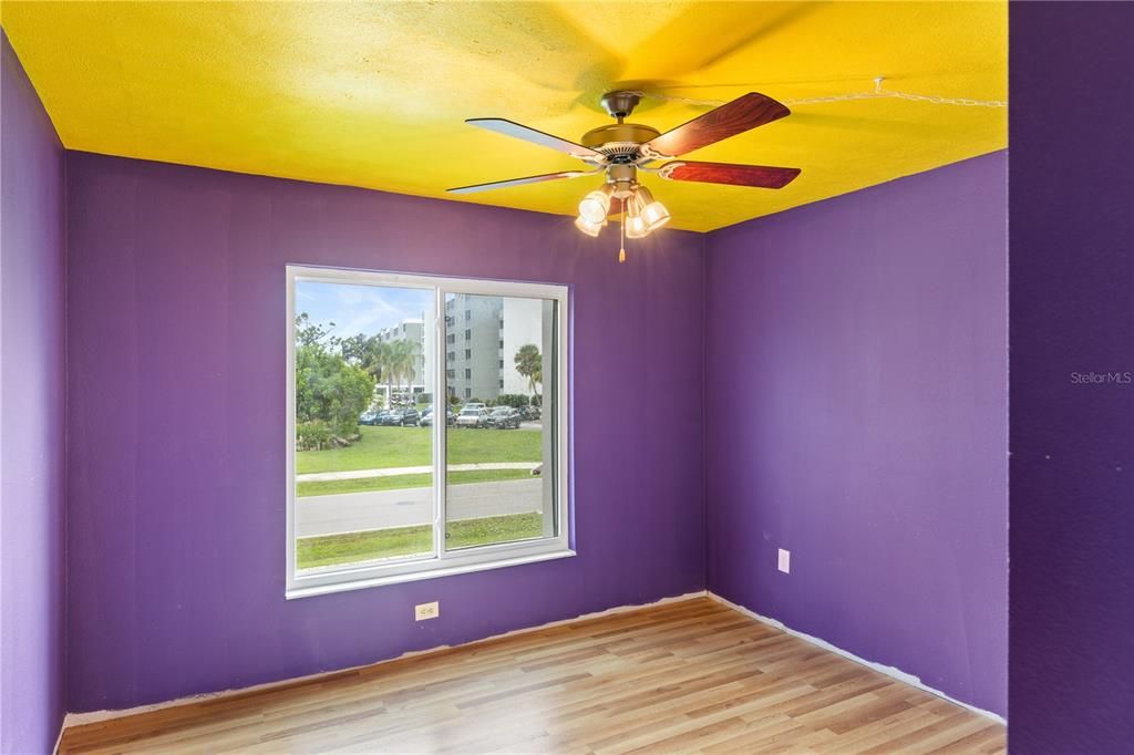 Activo con contrato: $85,000 (2 camas, 2 baños, 919 Pies cuadrados)