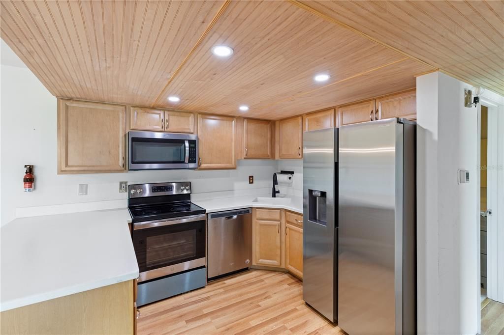 Activo con contrato: $85,000 (2 camas, 2 baños, 919 Pies cuadrados)