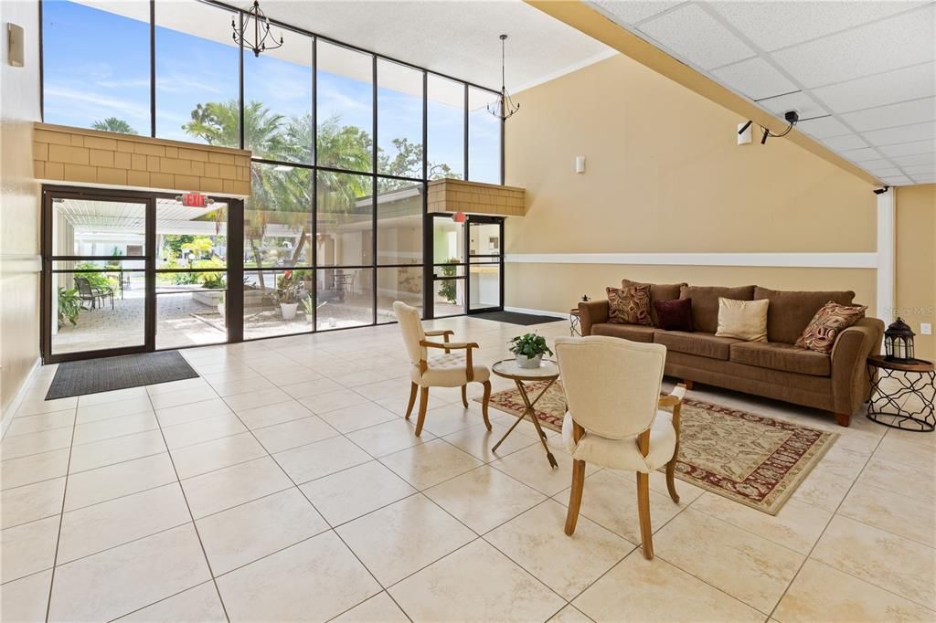 Activo con contrato: $85,000 (2 camas, 2 baños, 919 Pies cuadrados)