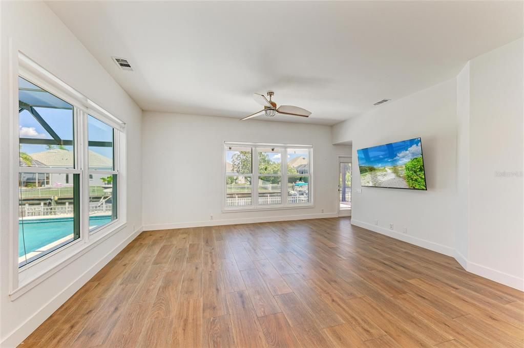 Active With Contract: $949,000 (4 beds, 3 baths, 2242 Square Feet)