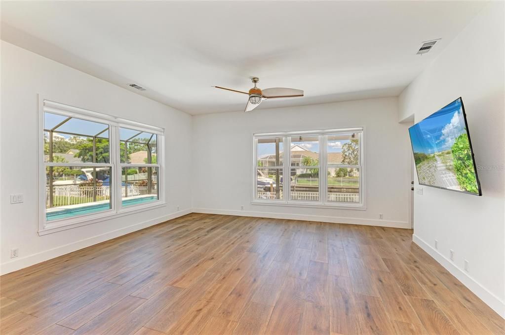 Active With Contract: $949,000 (4 beds, 3 baths, 2242 Square Feet)