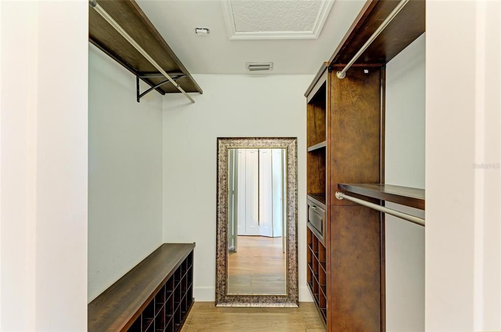 Active With Contract: $949,000 (4 beds, 3 baths, 2242 Square Feet)