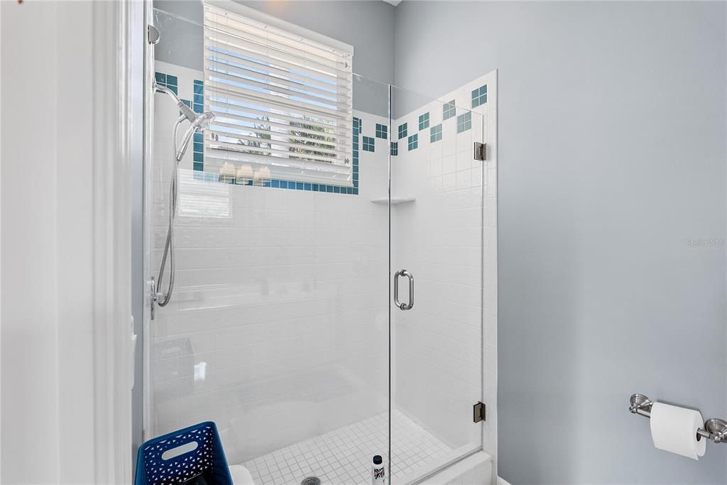 En Renta: $5,400 (4 camas, 3 baños, 2251 Pies cuadrados)