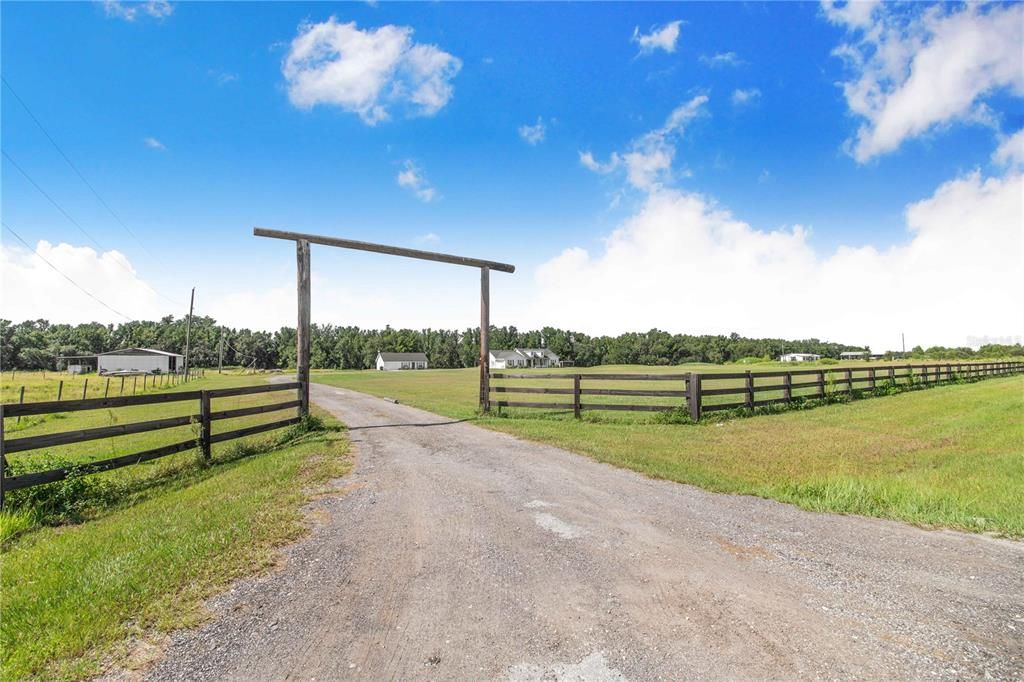 На продажу: $789,000 (3 спален, 2 ванн, 1839 Квадратных фут)