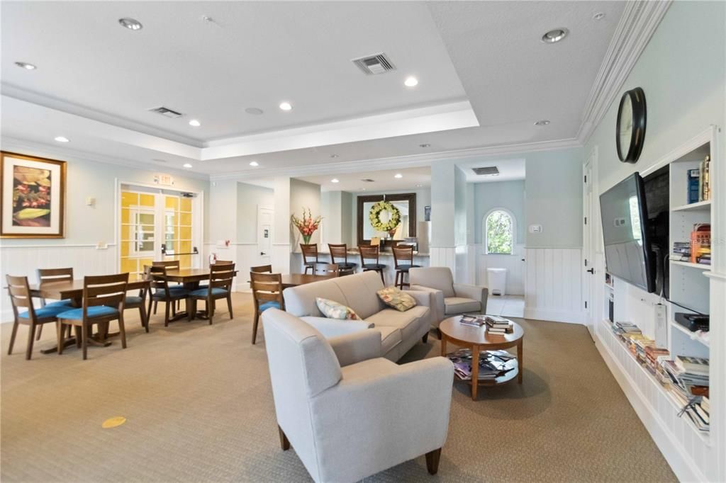 合同活跃: $209,000 (2 贝兹, 2 浴室, 1192 平方英尺)