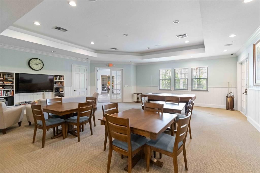 合同活跃: $209,000 (2 贝兹, 2 浴室, 1192 平方英尺)