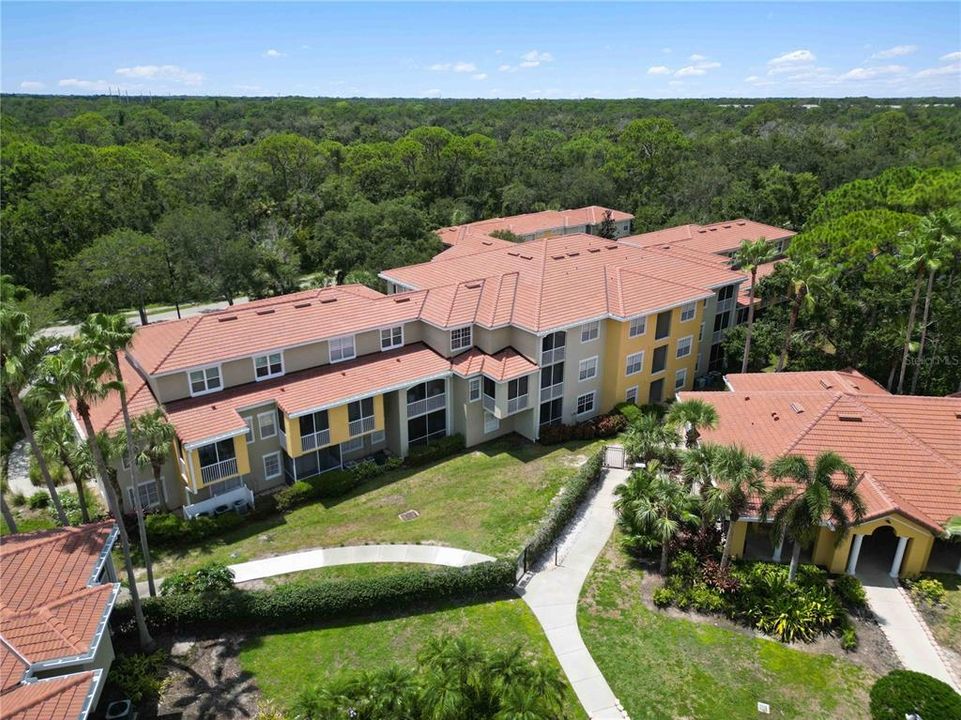 合同活跃: $209,000 (2 贝兹, 2 浴室, 1192 平方英尺)