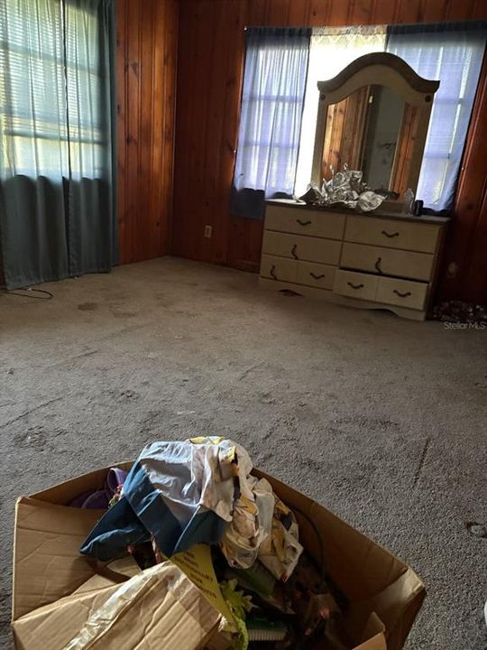 For Sale: $215,000 (3 beds, 2 baths, 1440 Square Feet)