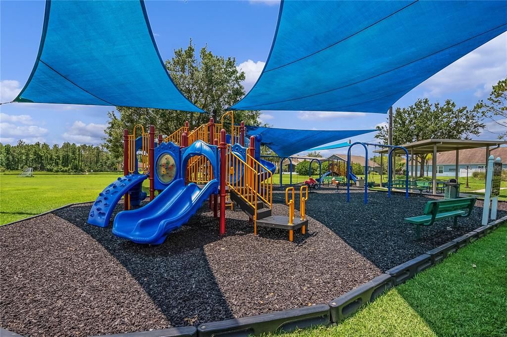 Под контрактом: $549,900 (4 спален, 3 ванн, 2860 Квадратных фут)