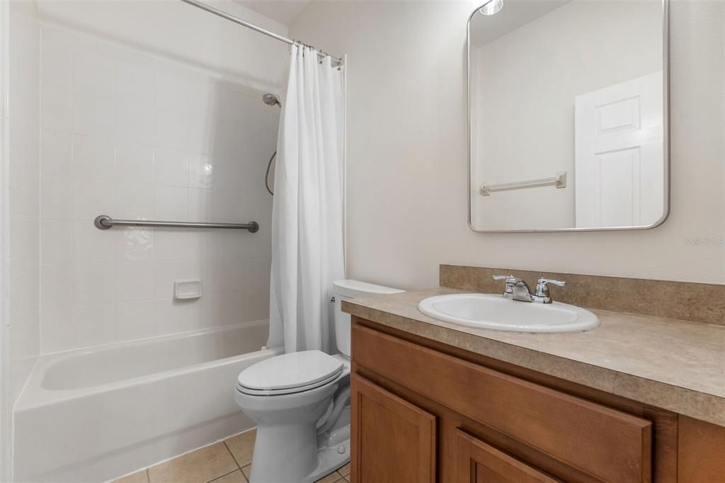 Под контрактом: $549,900 (4 спален, 3 ванн, 2860 Квадратных фут)