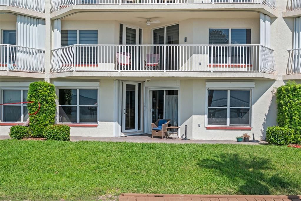 Activo con contrato: $429,000 (3 camas, 2 baños, 2050 Pies cuadrados)