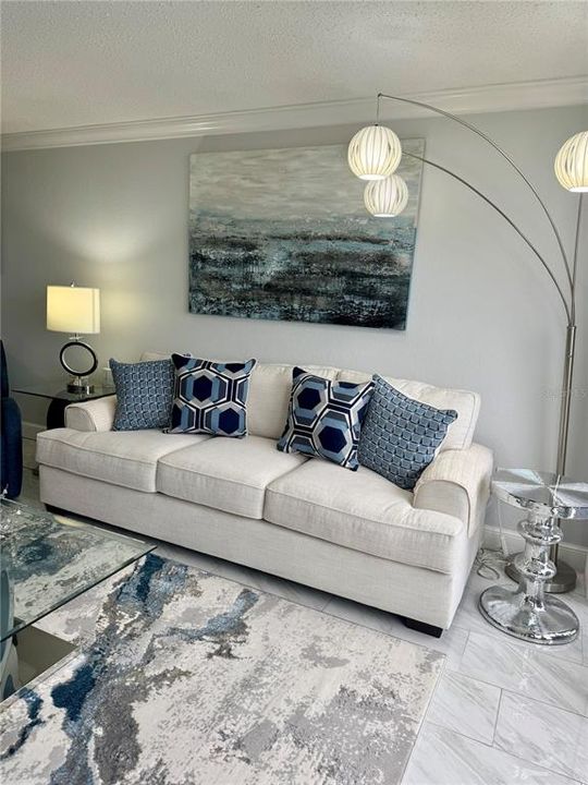 出租: $2,500 (0 贝兹, 1 浴室, 640 平方英尺)