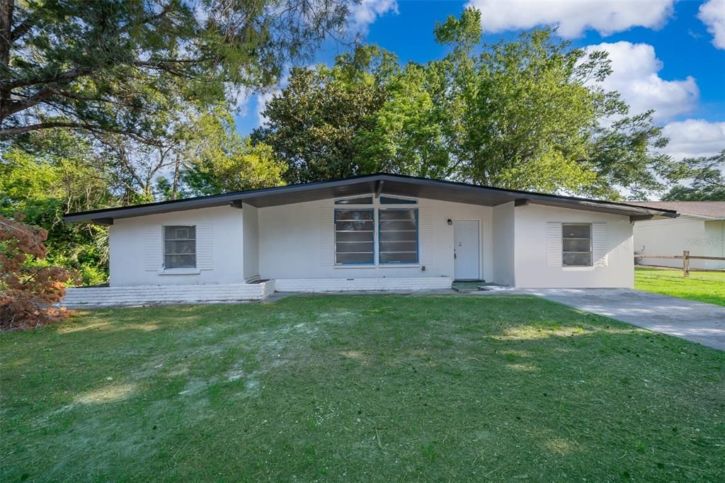 Active With Contract: $185,500 (2 beds, 2 baths, 1710 Square Feet)