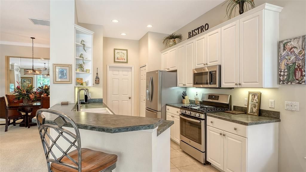 For Rent: $6,500 (3 beds, 2 baths, 2032 Square Feet)