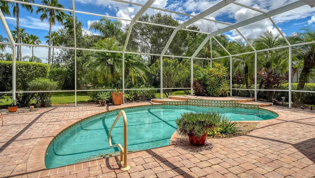 For Rent: $6,500 (3 beds, 2 baths, 2032 Square Feet)