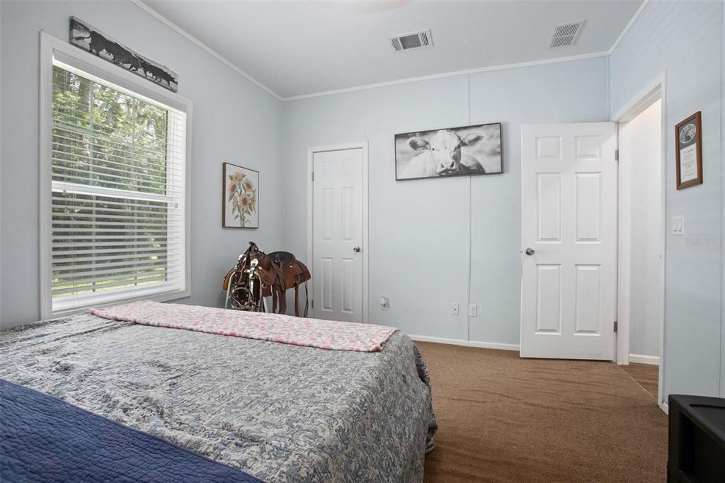 合同活跃: $475,000 (3 贝兹, 2 浴室, 1456 平方英尺)