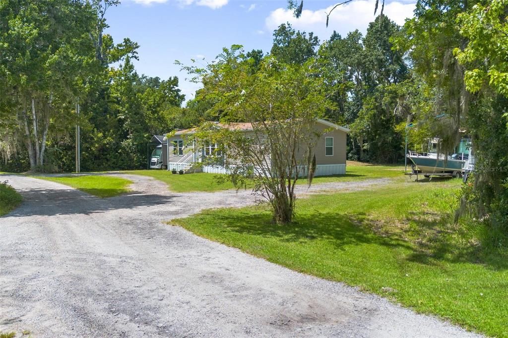 合同活跃: $475,000 (3 贝兹, 2 浴室, 1456 平方英尺)