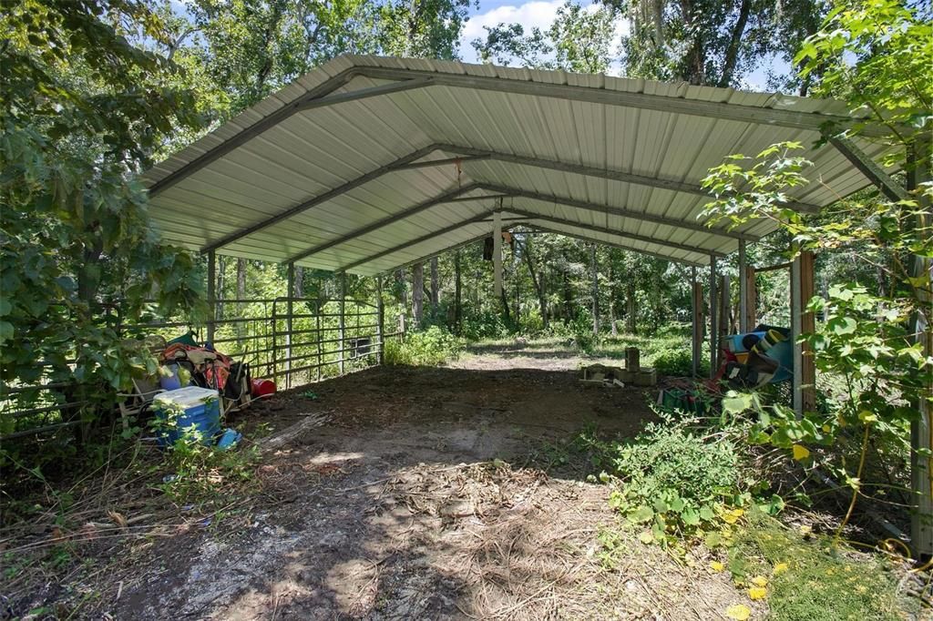 合同活跃: $475,000 (3 贝兹, 2 浴室, 1456 平方英尺)