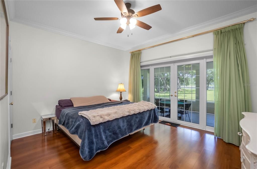 For Sale: $925,000 (7 beds, 4 baths, 5609 Square Feet)