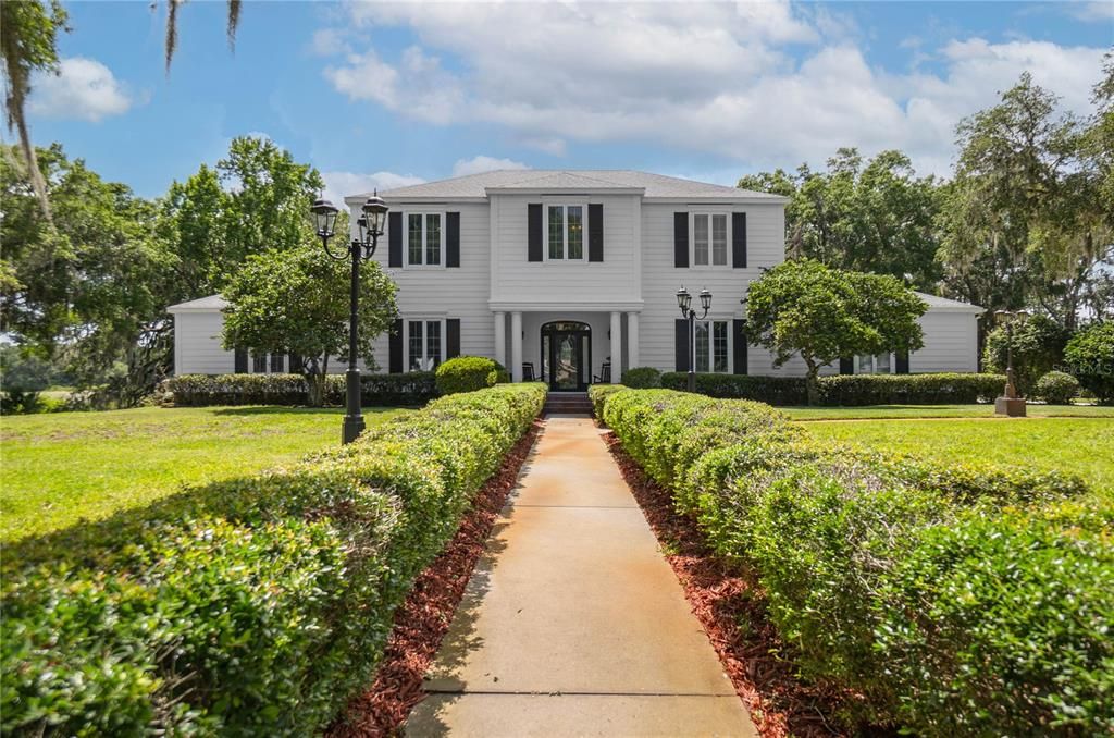 For Sale: $925,000 (7 beds, 4 baths, 5609 Square Feet)