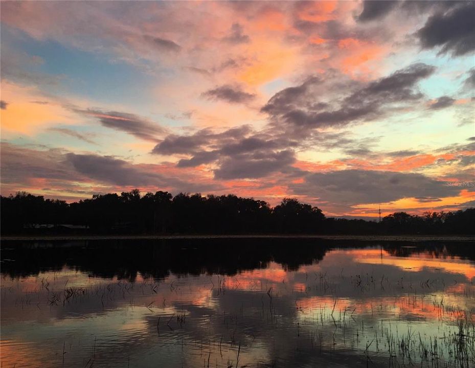 For Sale: $925,000 (7 beds, 4 baths, 5609 Square Feet)