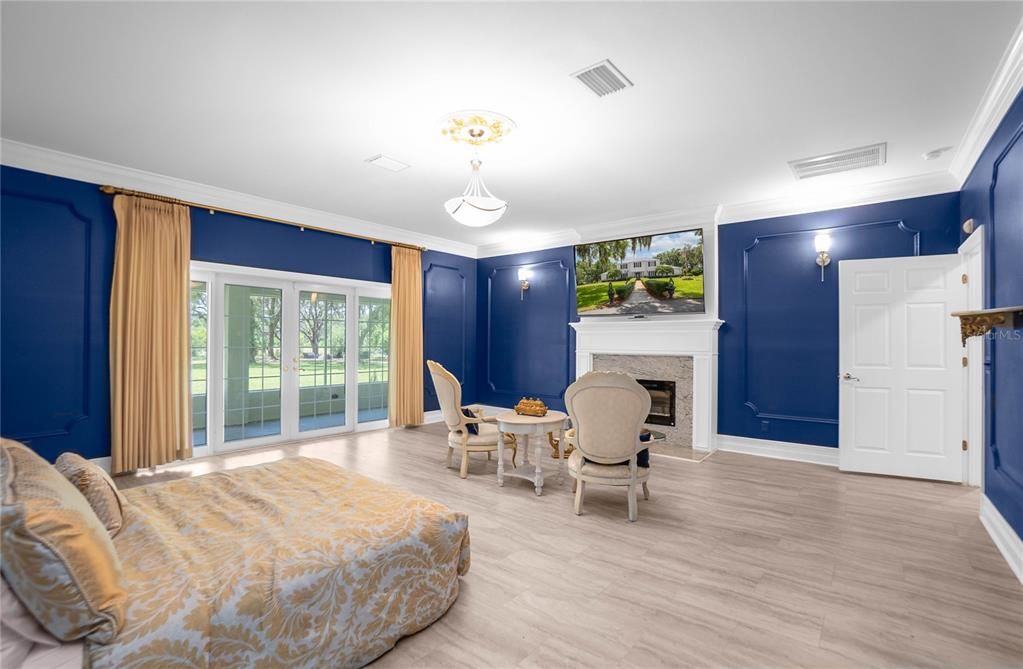 For Sale: $925,000 (7 beds, 4 baths, 5609 Square Feet)