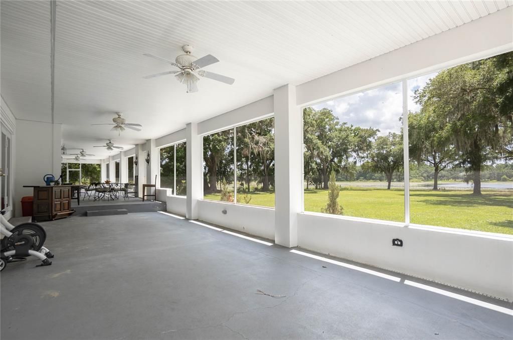 For Sale: $925,000 (7 beds, 4 baths, 5609 Square Feet)