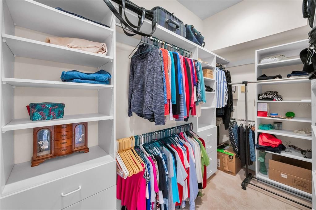 For Sale: $1,150,000 (5 beds, 3 baths, 3390 Square Feet)