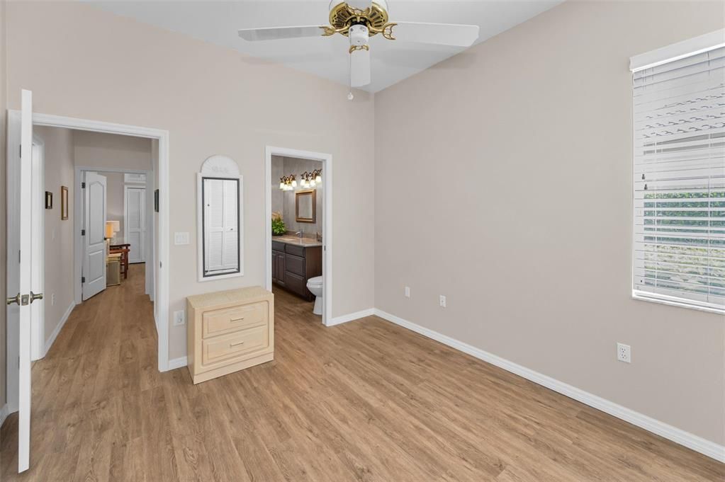 For Sale: $1,150,000 (5 beds, 3 baths, 3390 Square Feet)