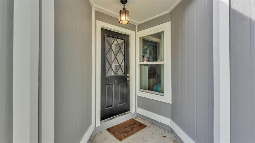 Active With Contract: $279,900 (3 beds, 2 baths, 1197 Square Feet)