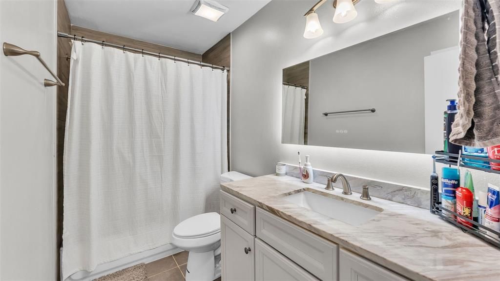 Active With Contract: $279,900 (3 beds, 2 baths, 1197 Square Feet)