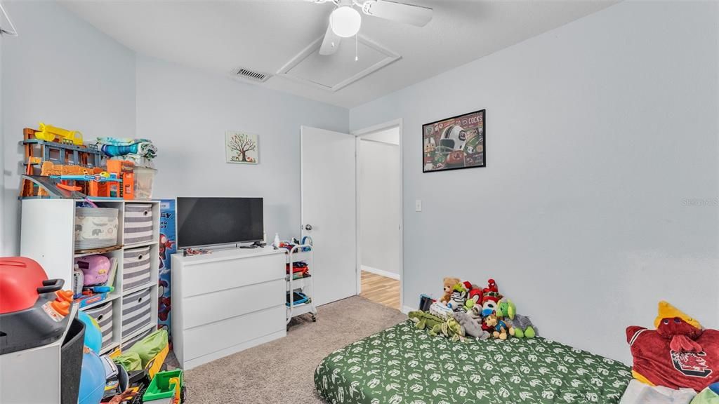 Active With Contract: $279,900 (3 beds, 2 baths, 1197 Square Feet)