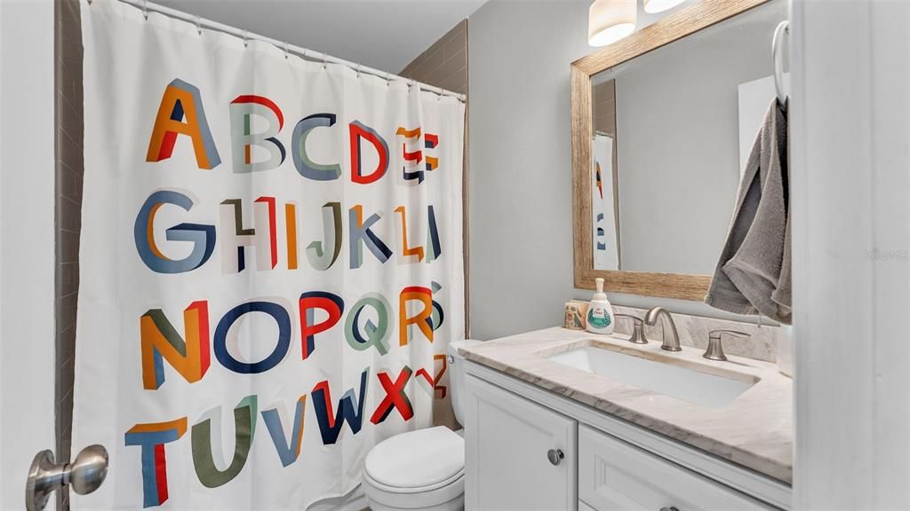 Active With Contract: $279,900 (3 beds, 2 baths, 1197 Square Feet)