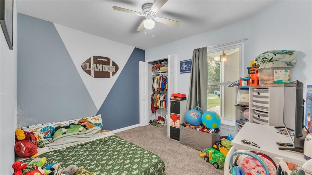 Active With Contract: $279,900 (3 beds, 2 baths, 1197 Square Feet)