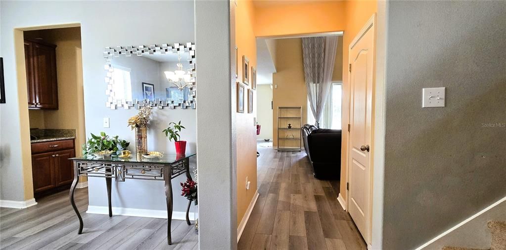 En Venta: $573,000 (5 camas, 4 baños, 3283 Pies cuadrados)