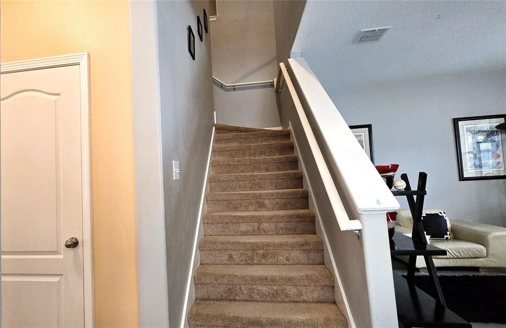 En Venta: $573,000 (5 camas, 4 baños, 3283 Pies cuadrados)