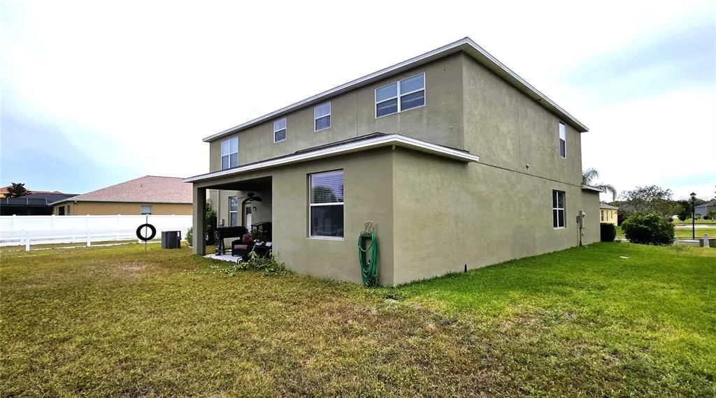 En Venta: $573,000 (5 camas, 4 baños, 3283 Pies cuadrados)