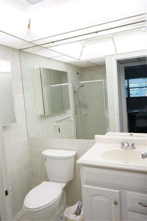 Activo con contrato: $1,500 (2 camas, 2 baños, 960 Pies cuadrados)