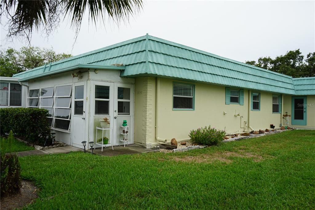 Activo con contrato: $1,500 (2 camas, 2 baños, 960 Pies cuadrados)