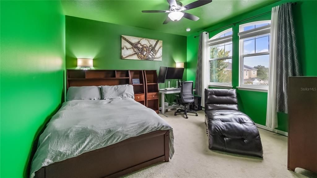 Active With Contract: $559,990 (3 beds, 2 baths, 2440 Square Feet)