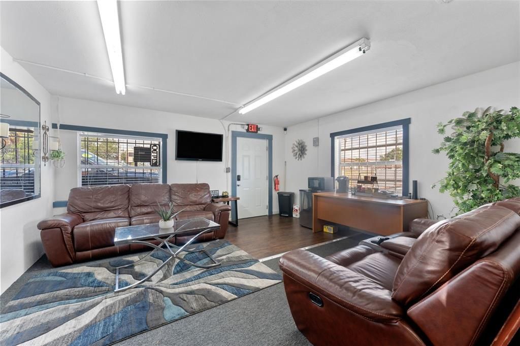 For Sale: $1,300,000 (0 beds, 0 baths, 8373 Square Feet)