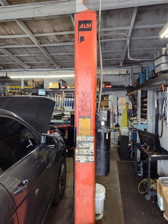 For Sale: $1,300,000 (0 beds, 0 baths, 8373 Square Feet)