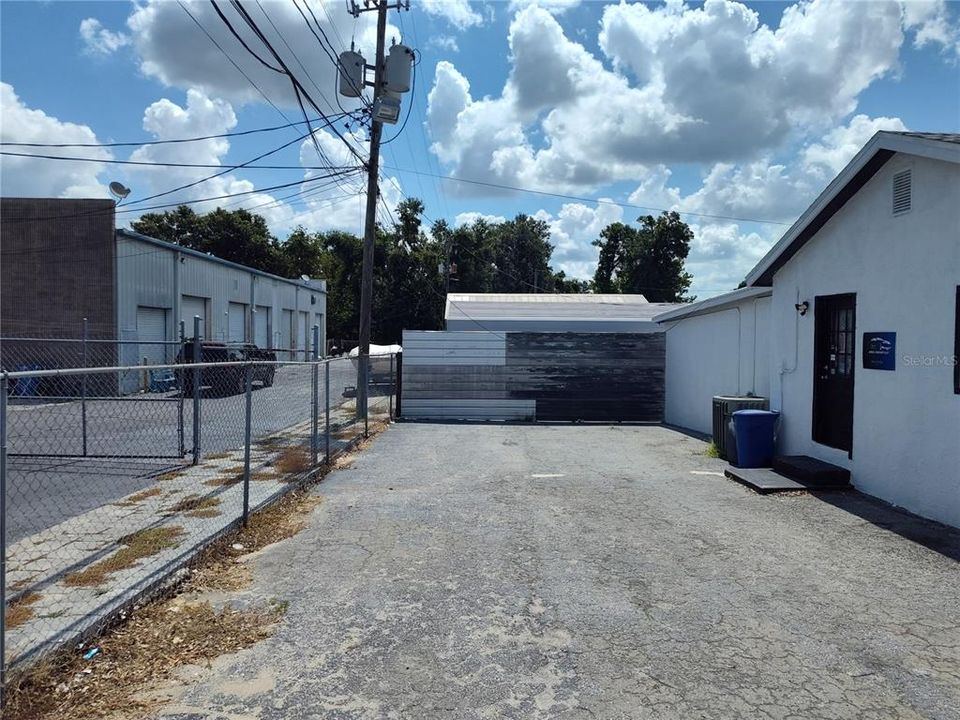 For Sale: $1,300,000 (0 beds, 0 baths, 8373 Square Feet)