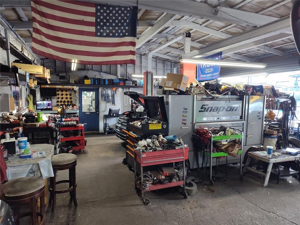 For Sale: $1,300,000 (0 beds, 0 baths, 8373 Square Feet)