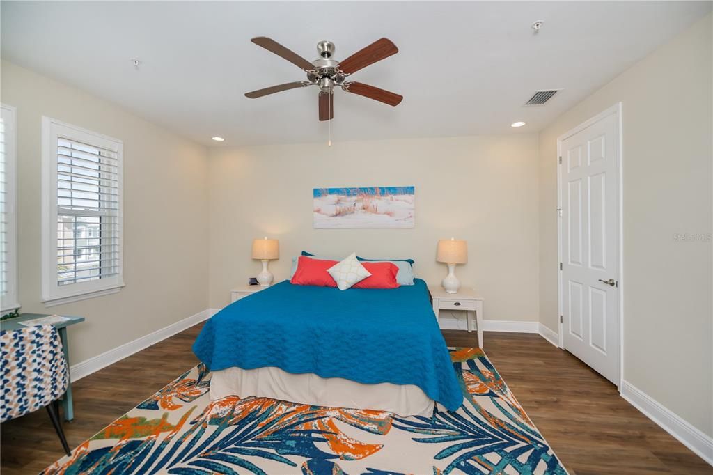 待售: $534,900 (3 贝兹, 3 浴室, 2294 平方英尺)