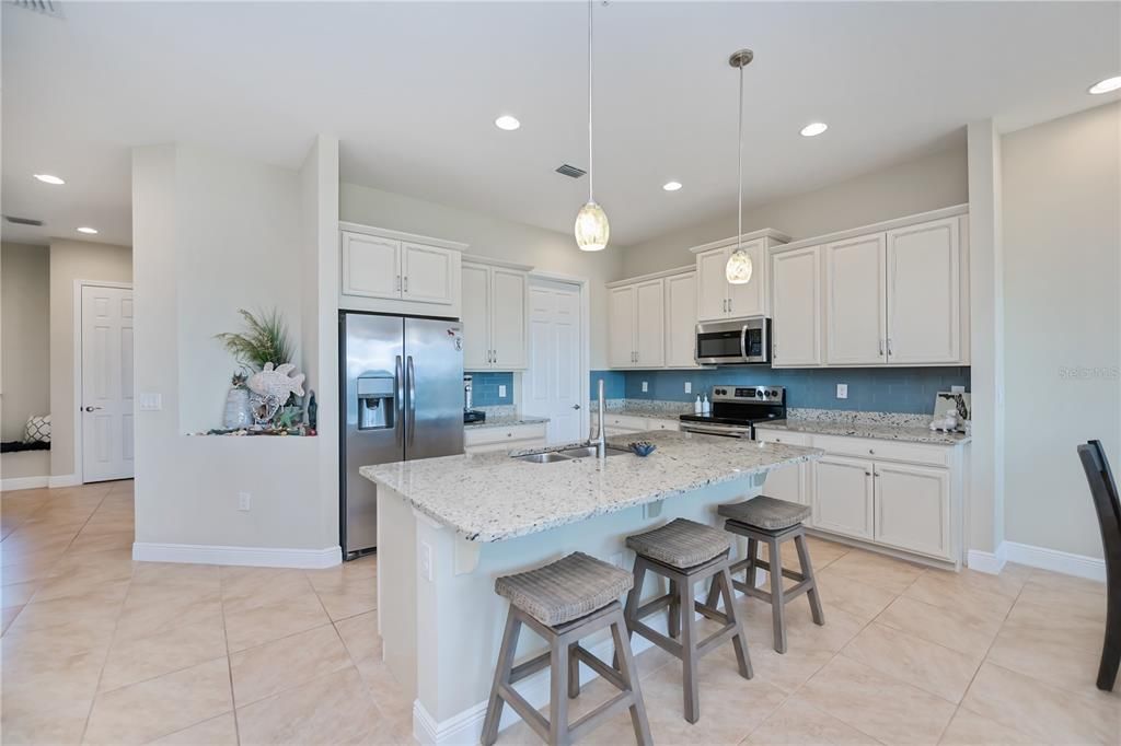 待售: $534,900 (3 贝兹, 3 浴室, 2294 平方英尺)