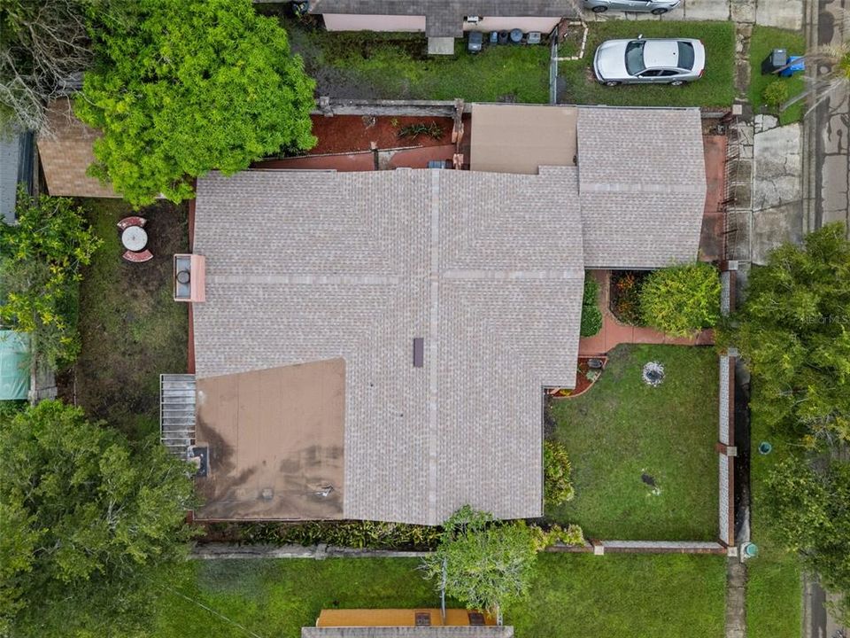 Под контрактом: $325,000 (3 спален, 2 ванн, 2241 Квадратных фут)