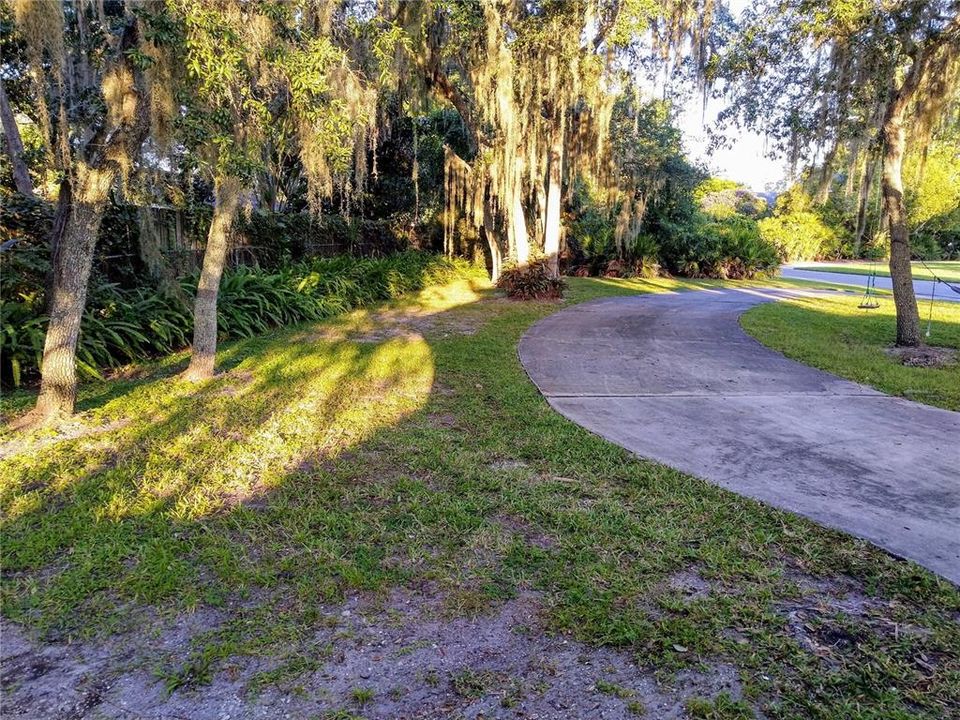 Под контрактом: $459,900 (4 спален, 2 ванн, 1901 Квадратных фут)