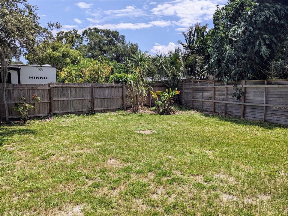 Под контрактом: $459,900 (4 спален, 2 ванн, 1901 Квадратных фут)